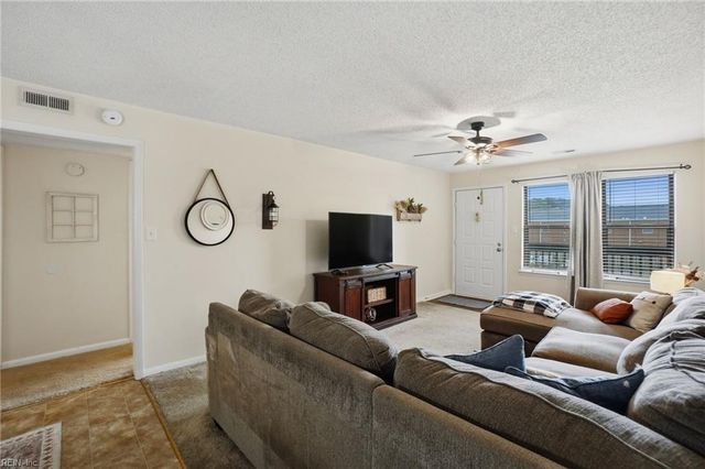 8530 Tidewater Dr Apt 202, Norfolk, VA 23503