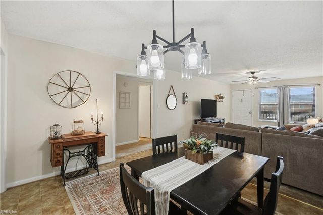 8530 Tidewater Dr Apt 202, Norfolk, VA 23503