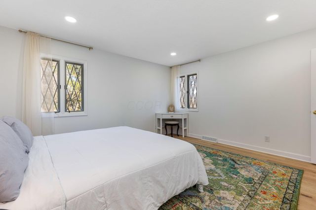 7490 S Section Line Road, Delaware, OH 43015