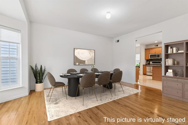 39 Island Trail, Mount Sinai, NY 11766