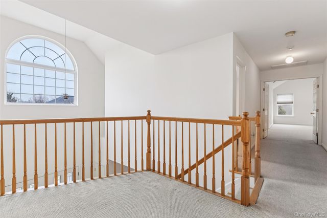 39 Island Trail, Mount Sinai, NY 11766