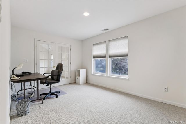 39 Island Trail, Mount Sinai, NY 11766