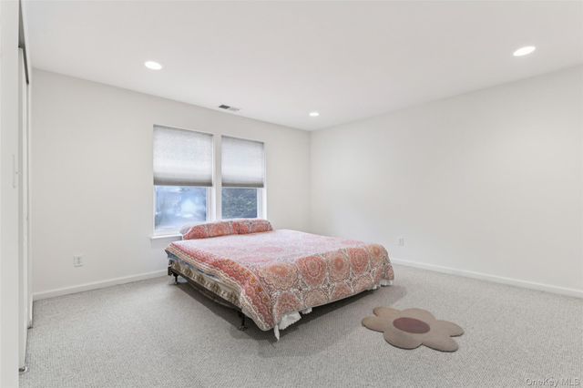 39 Island Trail, Mount Sinai, NY 11766