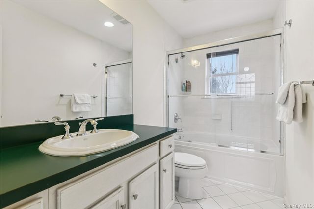 39 Island Trail, Mount Sinai, NY 11766