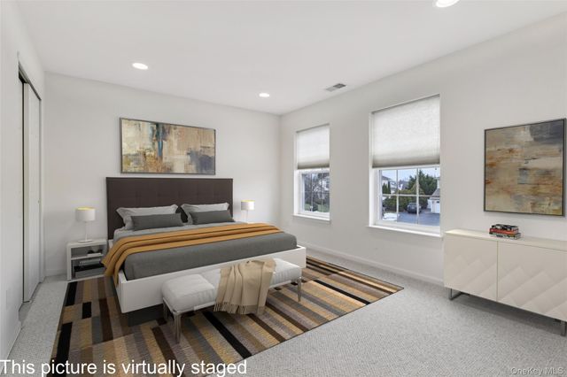 39 Island Trail, Mount Sinai, NY 11766