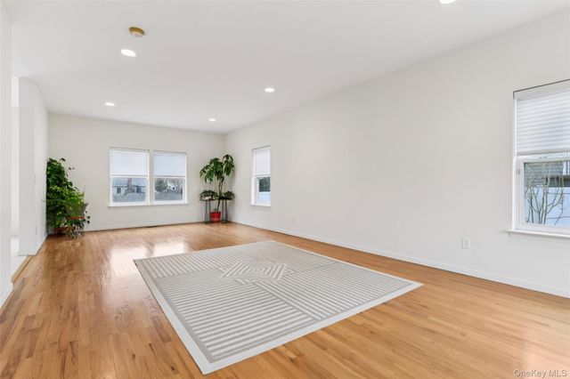 39 Island Trail, Mount Sinai, NY 11766