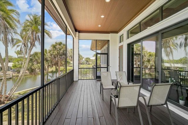 135 TINA ISLAND DRIVE, Osprey, FL 34229