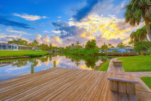 135 TINA ISLAND DRIVE, Osprey, FL 34229