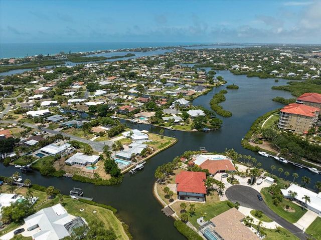 135 TINA ISLAND DRIVE, Osprey, FL 34229