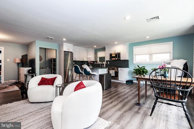 1013 LAKESHORE DR, Haddon Township, NJ 08108