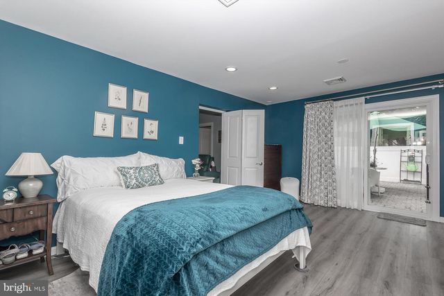 1013 LAKESHORE DR, Haddon Township, NJ 08108
