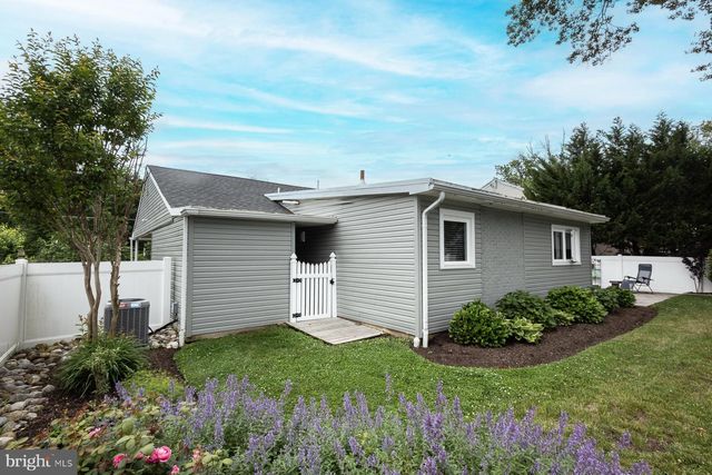 1013 LAKESHORE DR, Haddon Township, NJ 08108