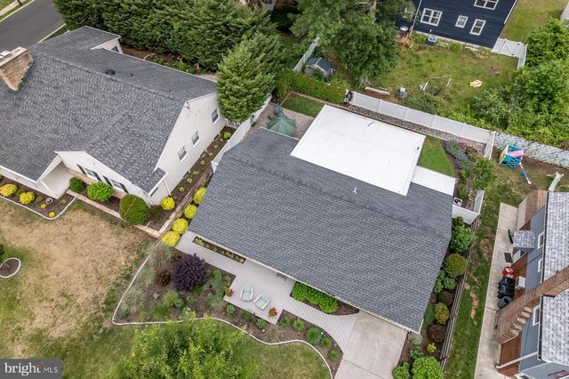 1013 LAKESHORE DR, Haddon Township, NJ 08108