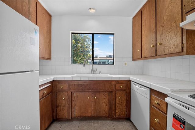 8355 Willis Avenue 18, Panorama City, CA 91402