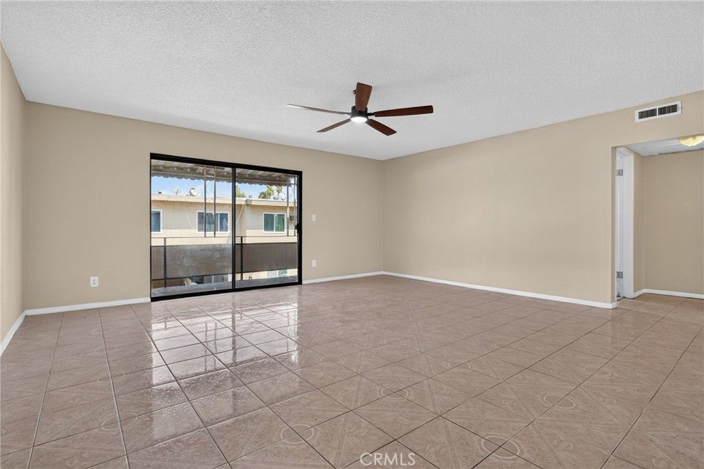 8355 Willis Avenue 18, Panorama City, CA 91402 — photo 3