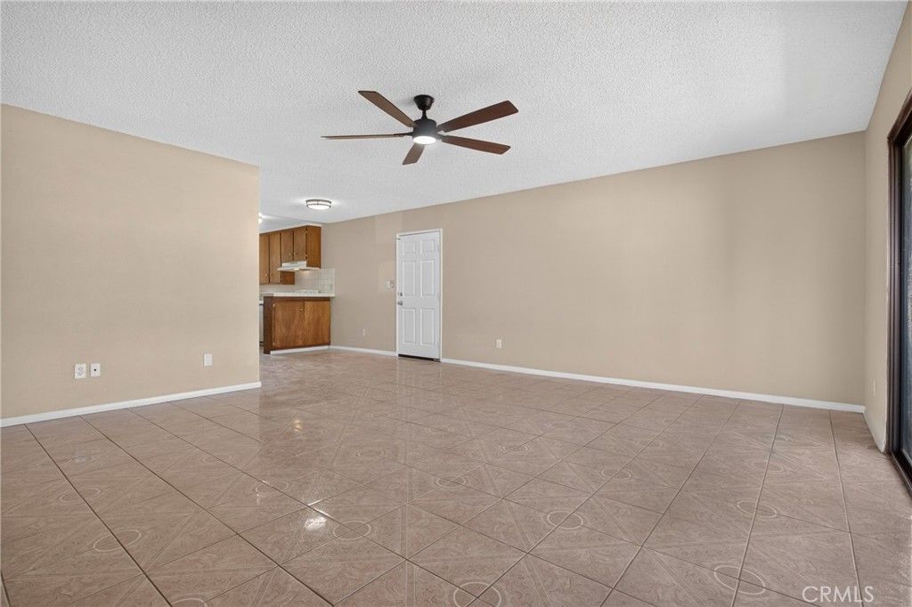 8355 Willis Avenue 18, Panorama City, CA 91402 — photo 5