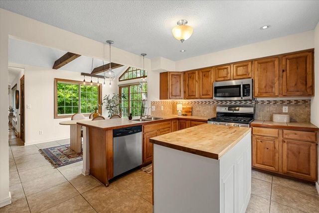 14680 Hyde Avenue N, Hugo, MN 55038