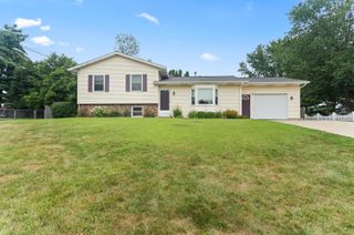 508 Arthur Court, Middleville, MI 49333