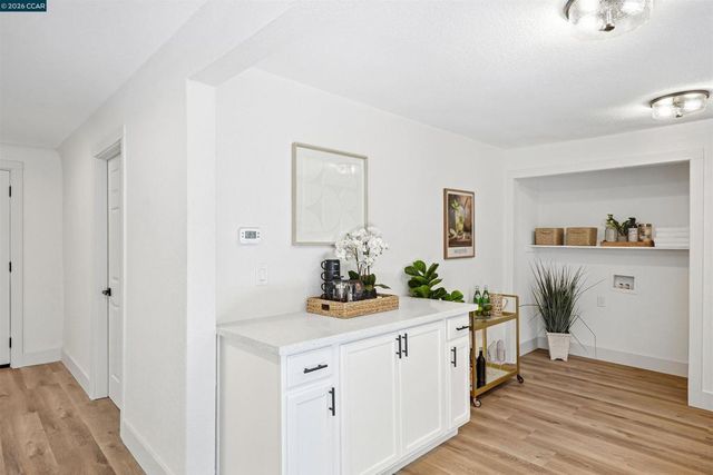 1340 Janet Ln, Concord, CA 94521