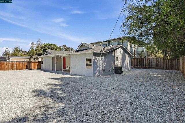 1340 Janet Ln, Concord, CA 94521