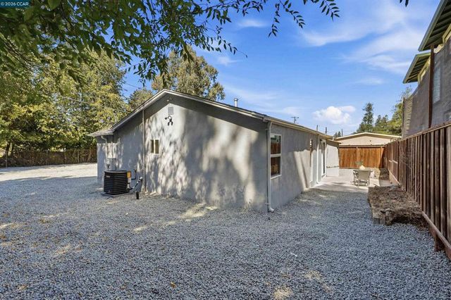 1340 Janet Ln, Concord, CA 94521