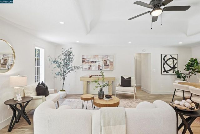 1340 Janet Ln, Concord, CA 94521