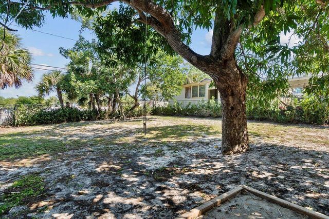 815 Omar Road, West Palm Beach, FL 33405