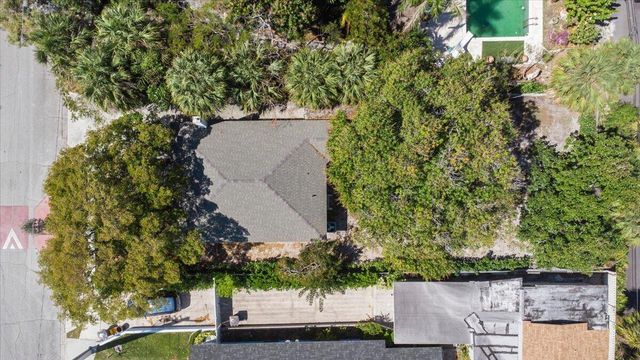 815 Omar Road, West Palm Beach, FL 33405