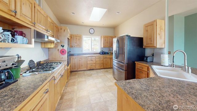 18 Risingson Drive, Tonasket, WA 98855