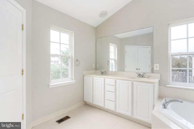 12314 TANALIAN FALLS LN, Bristow, VA 20136