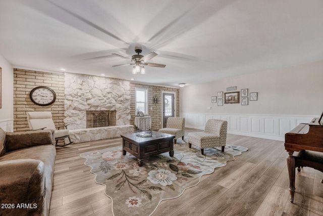 10226 E IRIS Road, Mesa, AZ 85207
