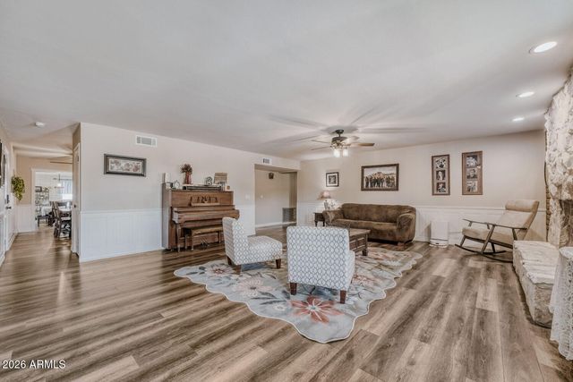 10226 E IRIS Road, Mesa, AZ 85207