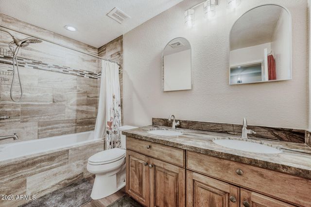 10226 E IRIS Road, Mesa, AZ 85207