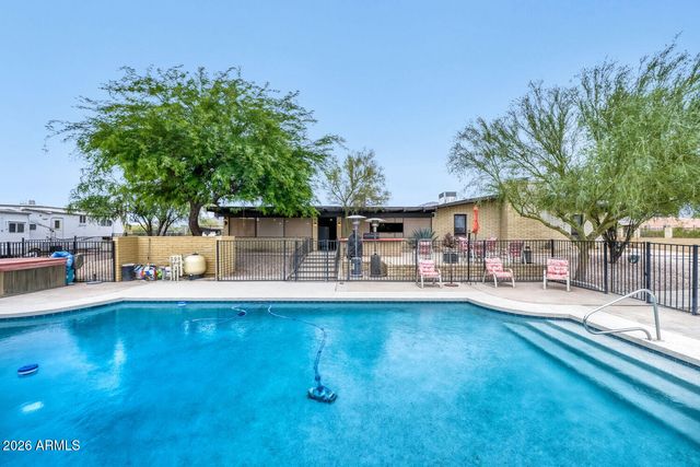 10226 E IRIS Road, Mesa, AZ 85207