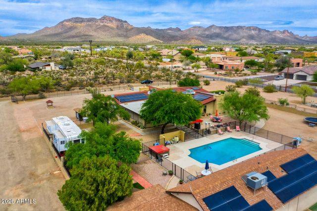 10226 E IRIS Road, Mesa, AZ 85207