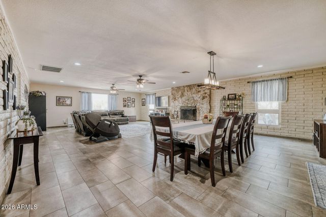 10226 E IRIS Road, Mesa, AZ 85207