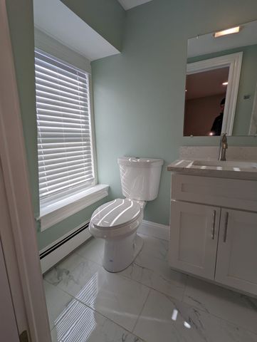 293 Fayette St 13, Quincy, MA 02170
