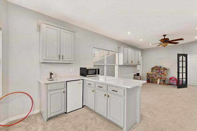 618 Oak Tree Cove, Cedar Hill, TX 75104