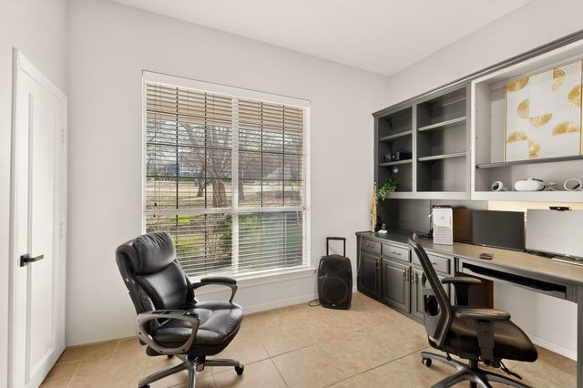 618 Oak Tree Cove, Cedar Hill, TX 75104