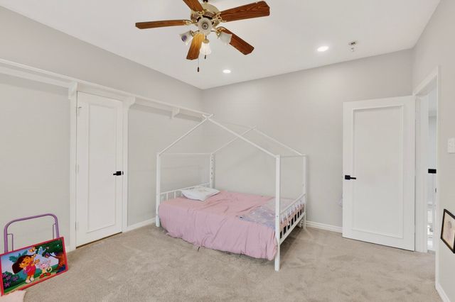 618 Oak Tree Cove, Cedar Hill, TX 75104