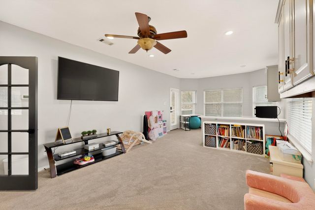 618 Oak Tree Cove, Cedar Hill, TX 75104