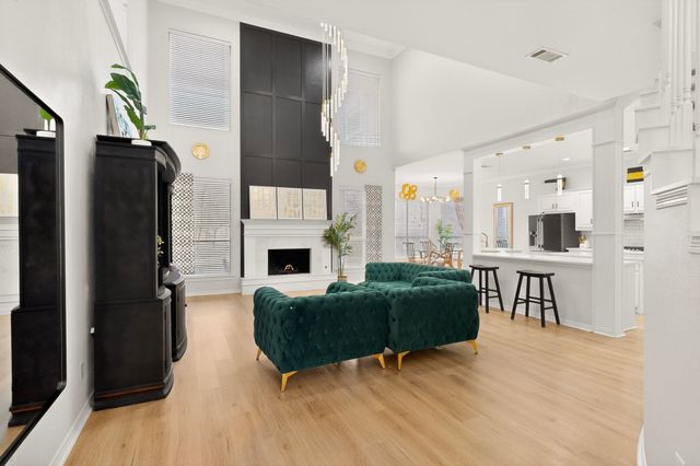 618 Oak Tree Cove, Cedar Hill, TX 75104