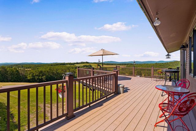 867 East Bethel Road, Randolph, VT 05061