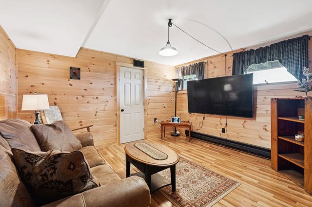 867 East Bethel Road, Randolph, VT 05061