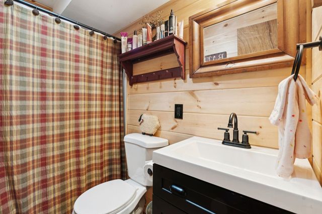 867 East Bethel Road, Randolph, VT 05061