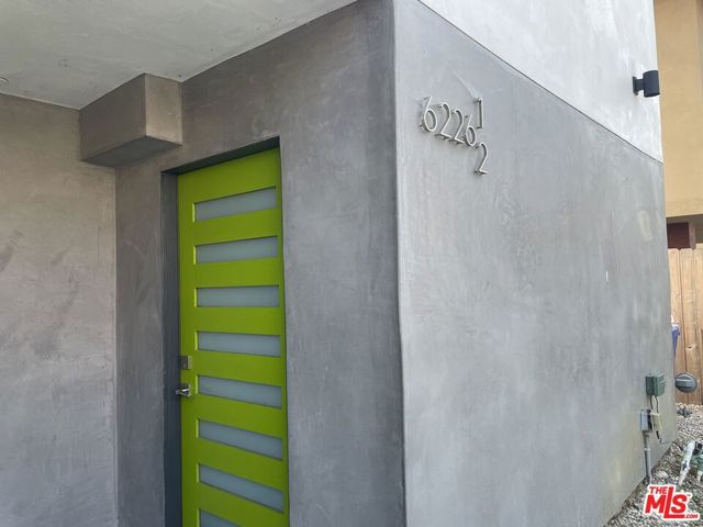 6226 Lexington Avenue, Los Angeles, CA 90038