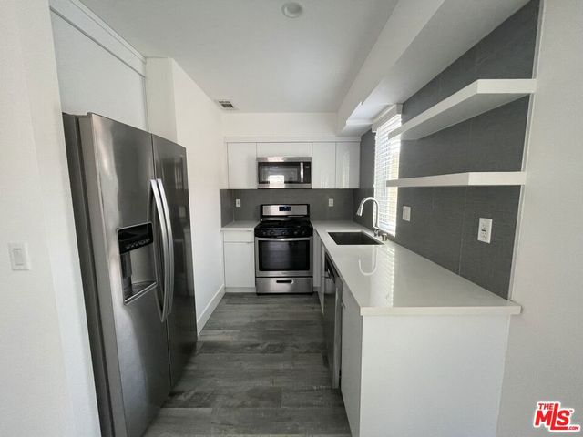 6226 Lexington Avenue, Los Angeles, CA 90038