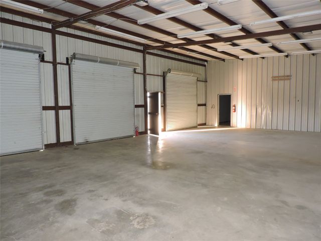 920 W Mason Street, Mabank, TX 75147