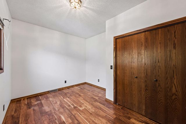 3971 Wooddale Avenue S, Saint Louis Park, MN 55416