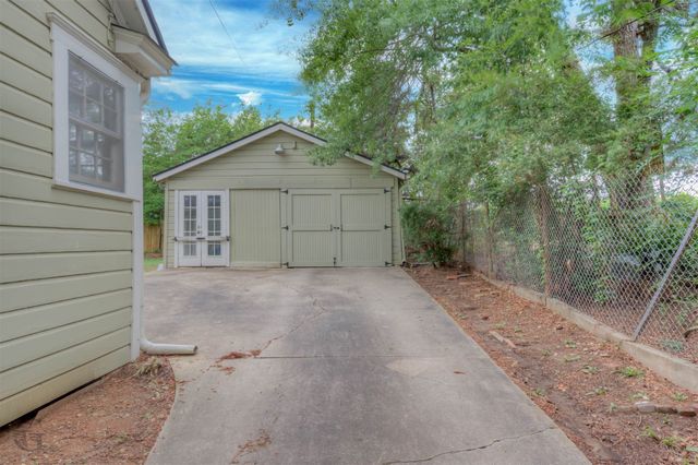 3928 Richmond Avenue, Shreveport, LA 71106